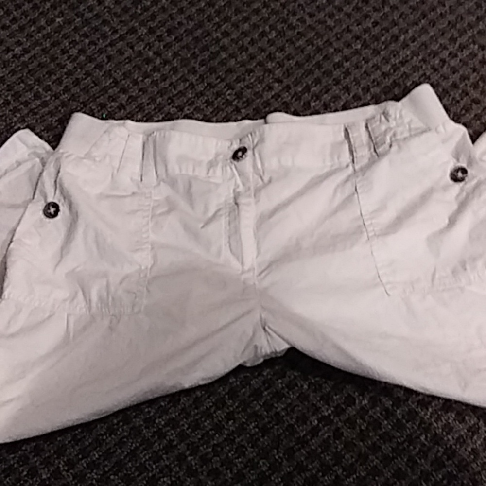 Short's - Picture 2 of 2